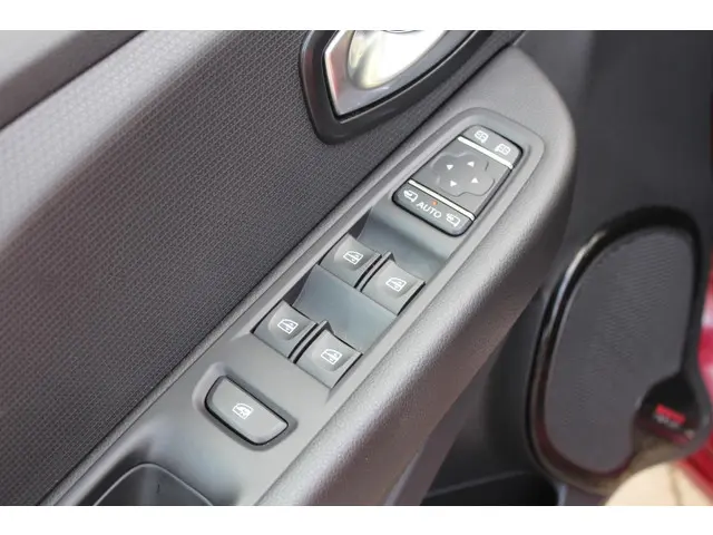 Renault Clio 0.9 TCe Limited 2019 Benzine 22