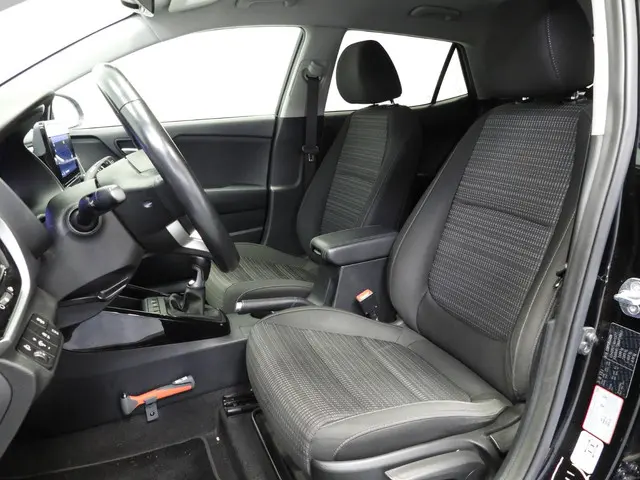 Kia Stonic 1.0 T-GDi DynamicPlusLine 2021 Benzine 23