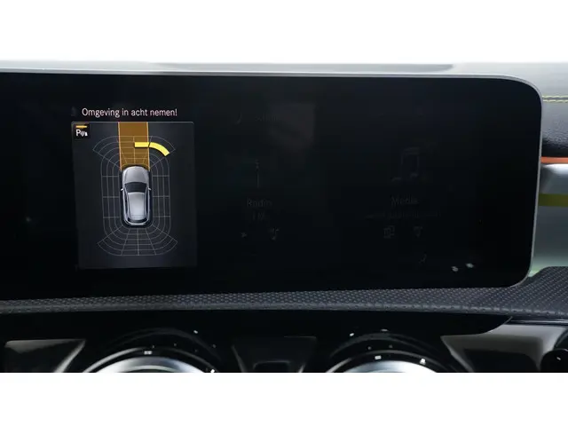 Mercedes-Benz A-Klasse 250 Premium Plus 2019 Benzine 37