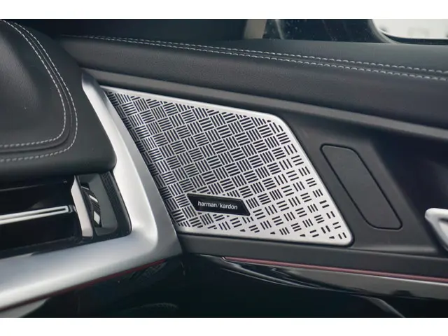 BMW X1 xDrive30e 2022 Hybride Benzine 20