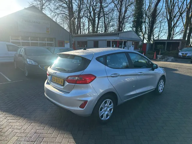 Ford Fiesta 1.1 Trend , navigatie , airco 2019 Benzine 3