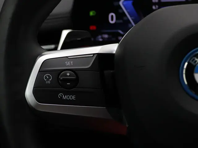 BMW X1 xDrive25e 2023 Hybride Benzine 23