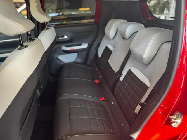 Citroën ë-C3 Max 44 kWh 2024 Elektrisch 15