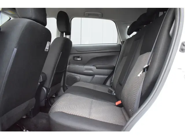 Mitsubishi ASX 1.6 Cleartec Intense 2016 Benzine 8