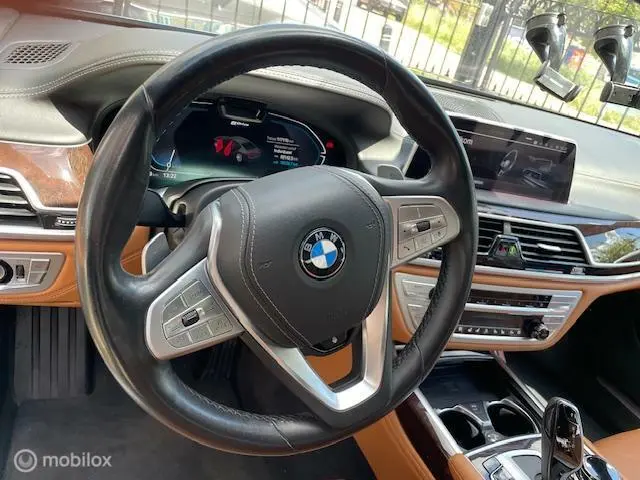 BMW 7 Serie 745e 2019 Hybride Benzine 76