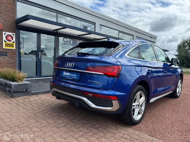 Audi Q5 55 TFSI e S edition 2022 Hybride Benzine 4