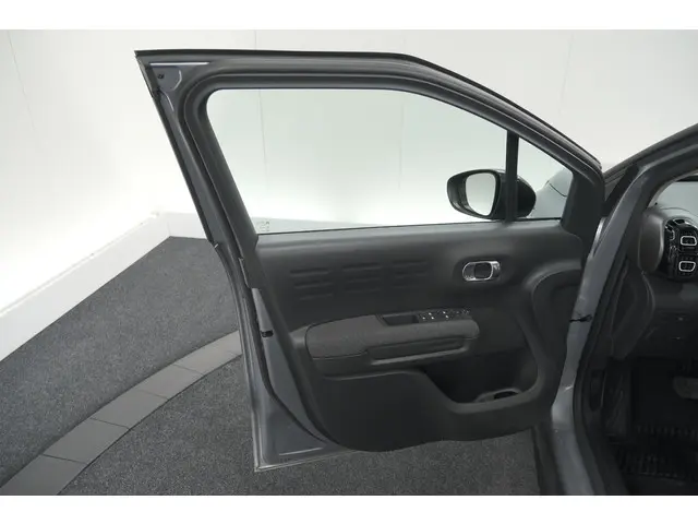 Citroën C3 Aircross PureTech 130 EAT6 Max 2024 Benzine 61