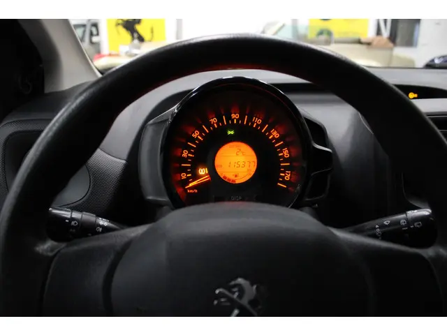 Peugeot 108 1.0 e-VTi Access 2015 Benzine 9