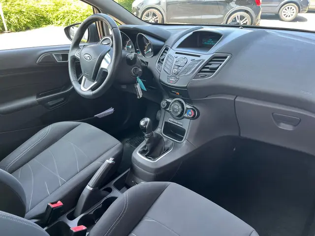 Ford Fiesta 1.0 Style 2015 Benzine 20