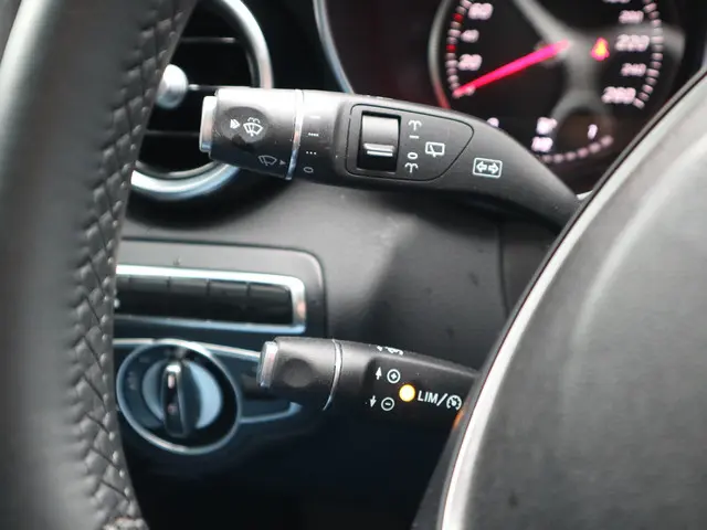 Mercedes-Benz C-Klasse Estate 180 Estate 2016 Benzine 19