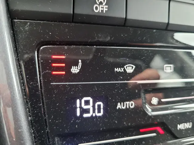 Volkswagen T-Roc 1.0 TSI Style 2023 Benzine 24