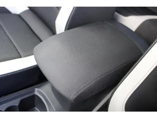 Volkswagen T-Roc 1.5 TSI Sport 2018 Benzine 31