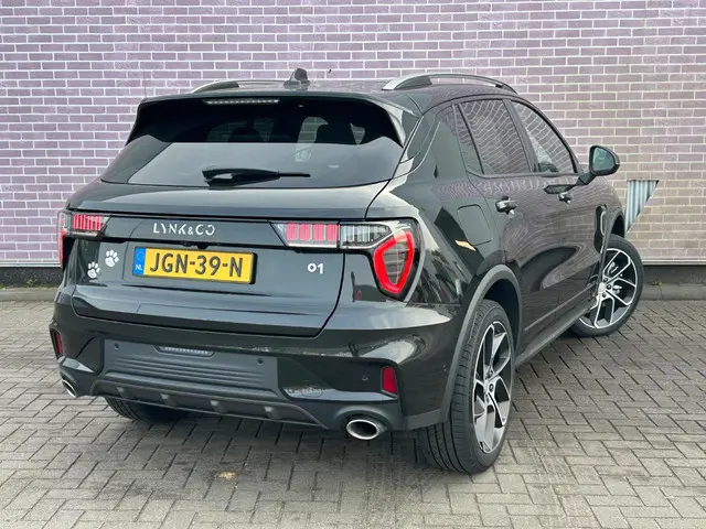 Lynk & Co 01 1.5 Plug-in Hybrid 2025 Hybride Benzine 2