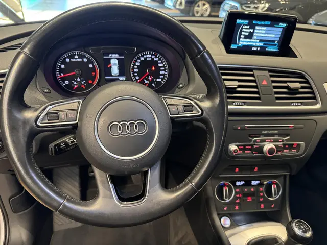 Audi Q3 1.4 TFSI Sport S Line Edition 2017 Benzine 9