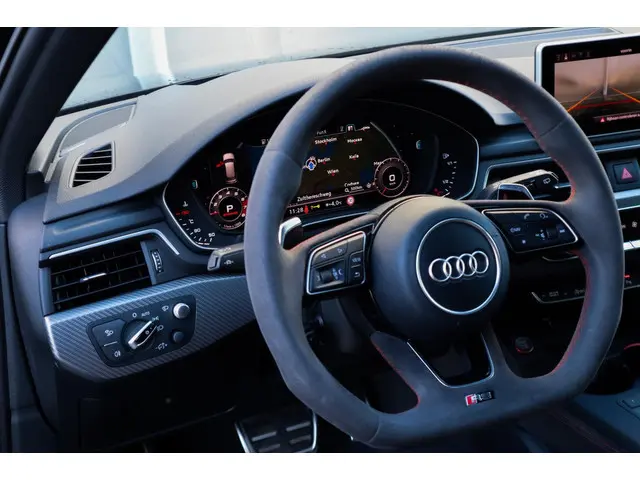 Audi RS4 A4 Avant 2.9 TFSI quattro 2018 Benzine 30