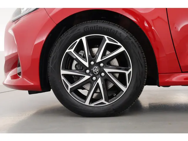 Toyota Yaris 1.5 Hybrid Dynamic 2023 Hybride Benzine 27