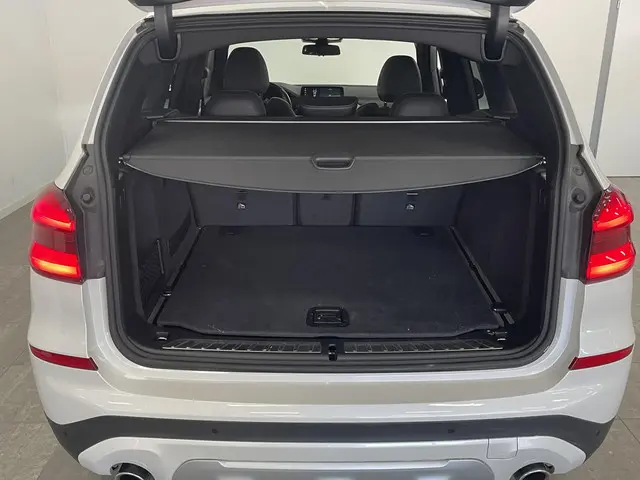 BMW X3 xDrive20i High Executive 2019 Benzine 50