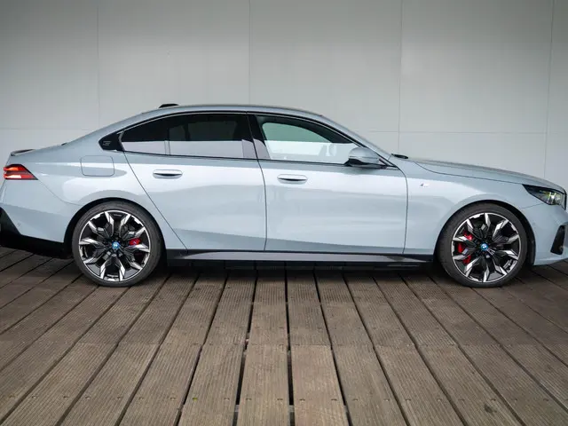 BMW i5 eDrive40 2024 Elektrisch 4