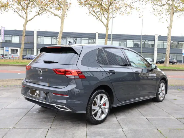Volkswagen Golf GTE 2022 Hybride Benzine 24