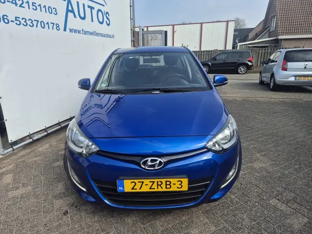 Hyundai i20 1.2i i-Motion 2013 Benzine 21