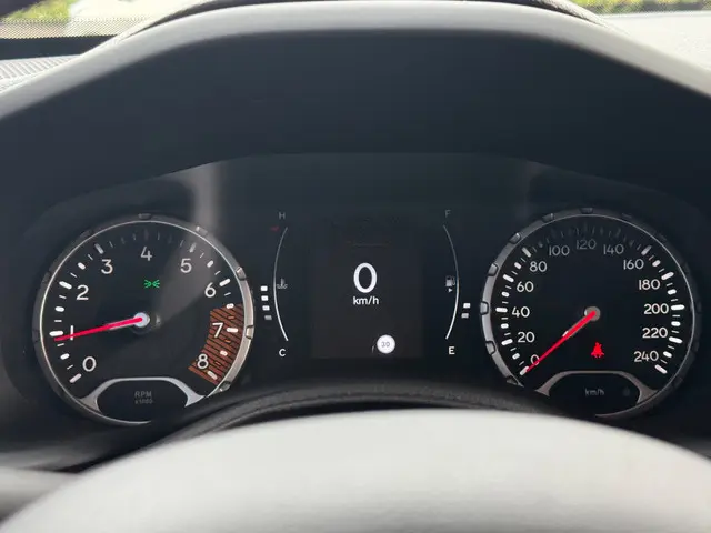 Jeep Renegade 1.3T-e Limited 2019 Benzine 23