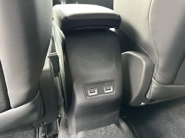 Peugeot 2008 1.2 Turbo 130 PK GT 2022 Benzine 32