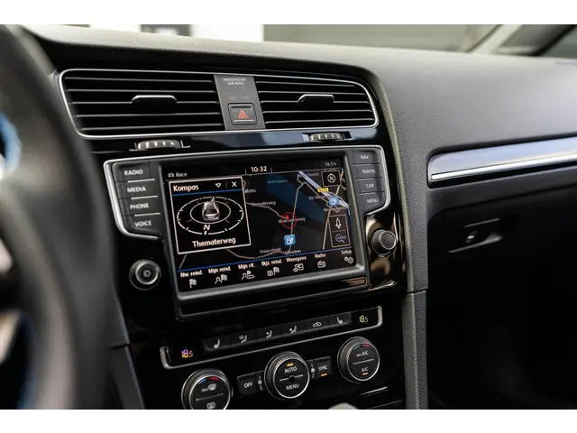 Volkswagen Golf Variant 2.0 TSI R 2015 Benzine 62