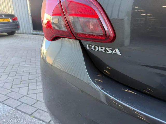 Opel Corsa 1.4 Edition 2017 Benzine 11
