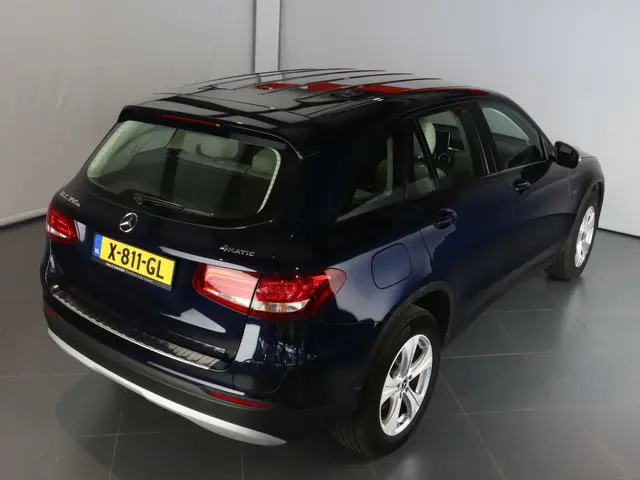 Mercedes-Benz GLC 350e 4MATIC 2018 Hybride Benzine 4