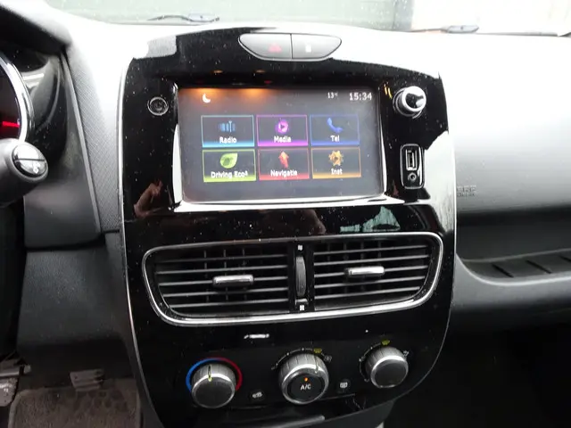 Renault Clio 0.9 TCe Limited 2017 Benzine 13