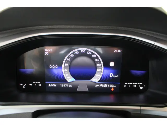 Volkswagen T-Roc 1.0 TSI Life 2025 Benzine 13