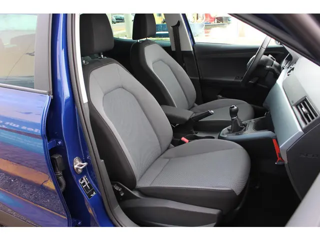 SEAT Arona 1.0 TSI Style Business Intense 2018 Benzine 8