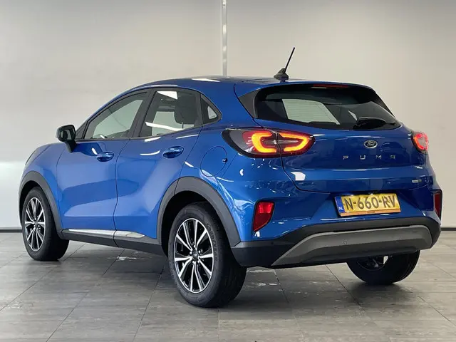 Ford Puma 1.0 EcoBoost Hybrid Titanium 2022 Benzine 6