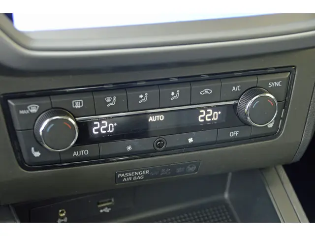 SEAT Ibiza 1.0 95 pk TSI Style 2017 Benzine 17