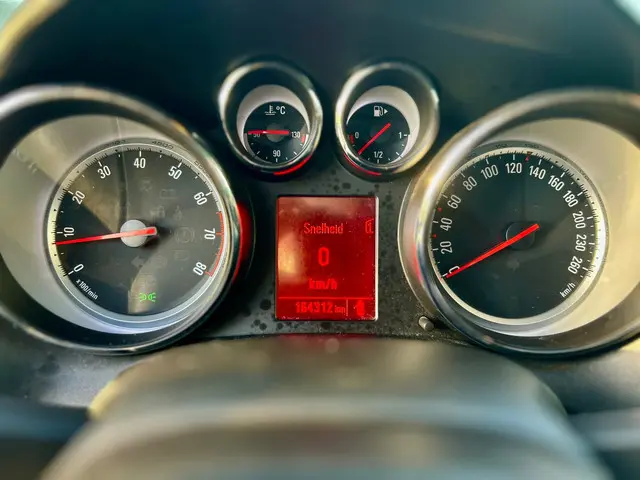 Opel Astra 1.4 Turbo Cosmo * TREKHAAK * 2013 Benzine 4