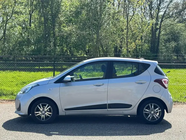 Hyundai i10 1.0i Comfort /Navi/Cruise/Airco/ 2019 Benzine 6