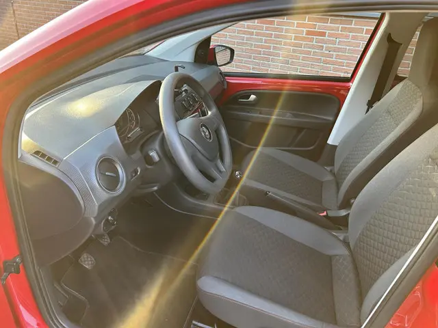 Volkswagen up! Sound Airco/Lmv/Pr-Glass 2018 Benzine 6