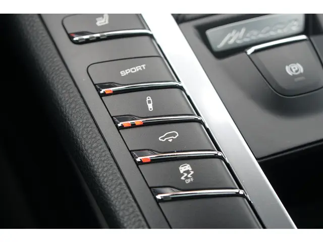 Porsche Macan 2.0 2018 Benzine 23