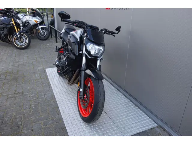 Yamaha MT 07 ABS 2019 Benzine 4