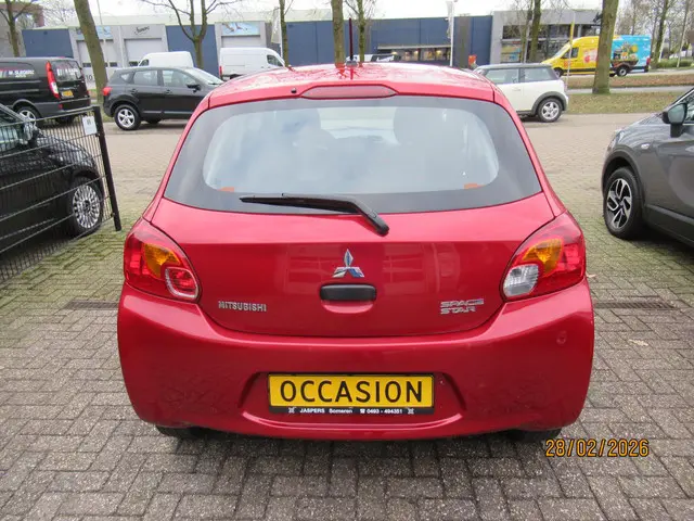 Mitsubishi Space Star 1.0 Entry 2015 Benzine 5