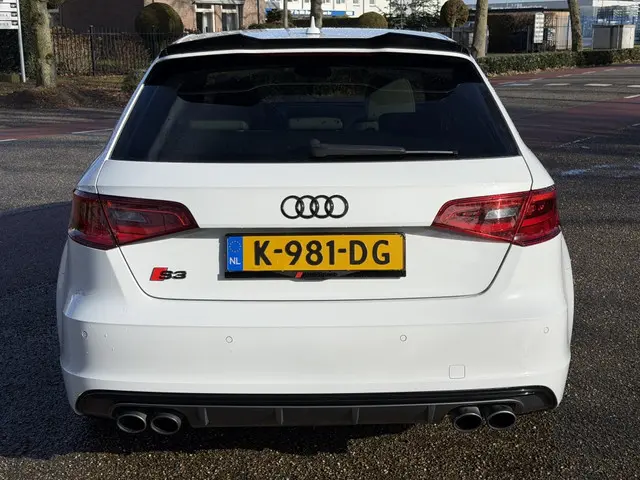 Audi A3 Sportback 2.0 TFSI S3 q. PL Pl 2014 Benzine 8