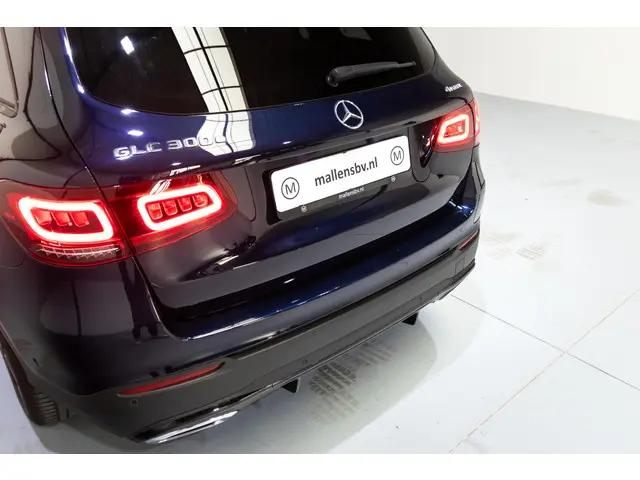 Mercedes-Benz GLC 2