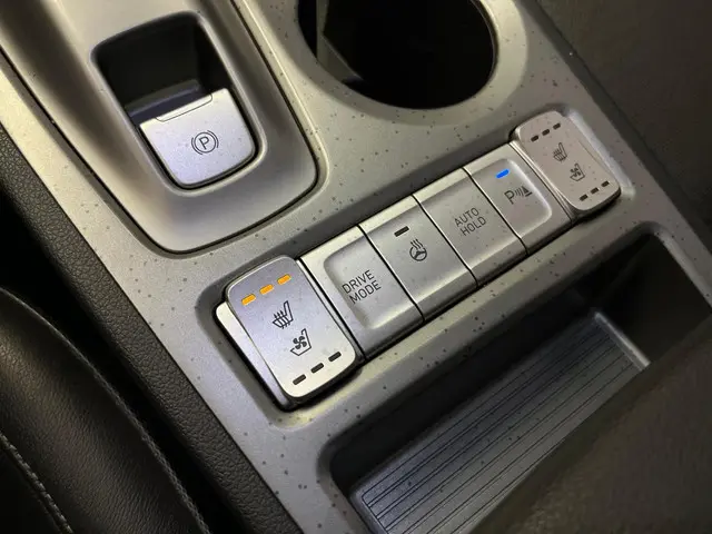Hyundai Kona EV Premium 64 kWh 2021 Elektrisch 40