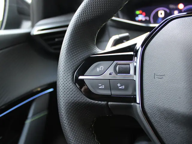 Peugeot 208 Hybrid 136 e-DCS6 GT 2024 Hybride Benzine 19