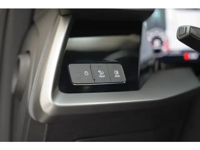 Audi A3 35TFSI S-Line[RS Velg Pano Leder] 2020 Benzine 27
