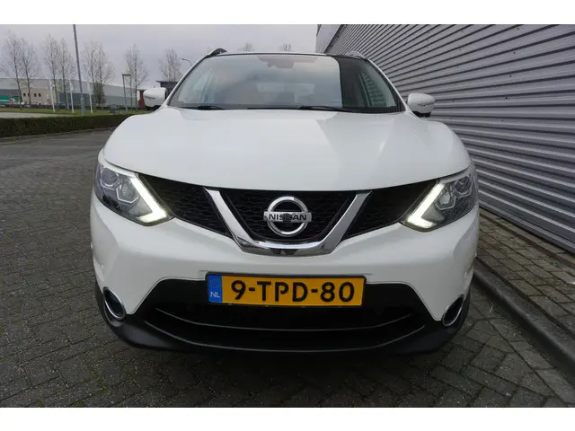 Nissan QASHQAI 1.2 Premier Edition 2014 Benzine 6
