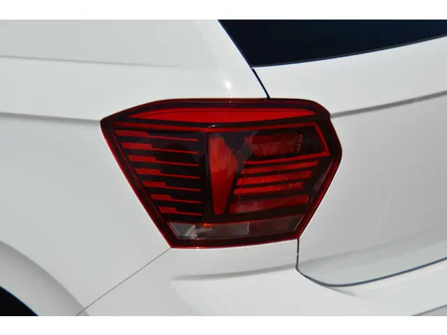 Volkswagen Polo 1.0 TSI Highline Business R 2021 Benzine 11