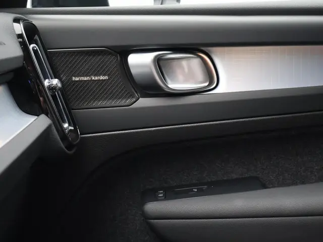 Volvo XC40 B4 Plus Dark 2025 Benzine 20