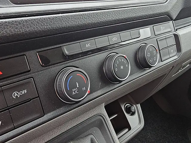 Volkswagen Crafter 35 2.0 2024 Diesel 11