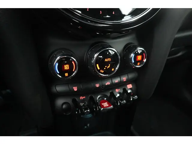 MINI 3-Deurs 1.5 Cooper Camden Edition 2024 Benzine 15